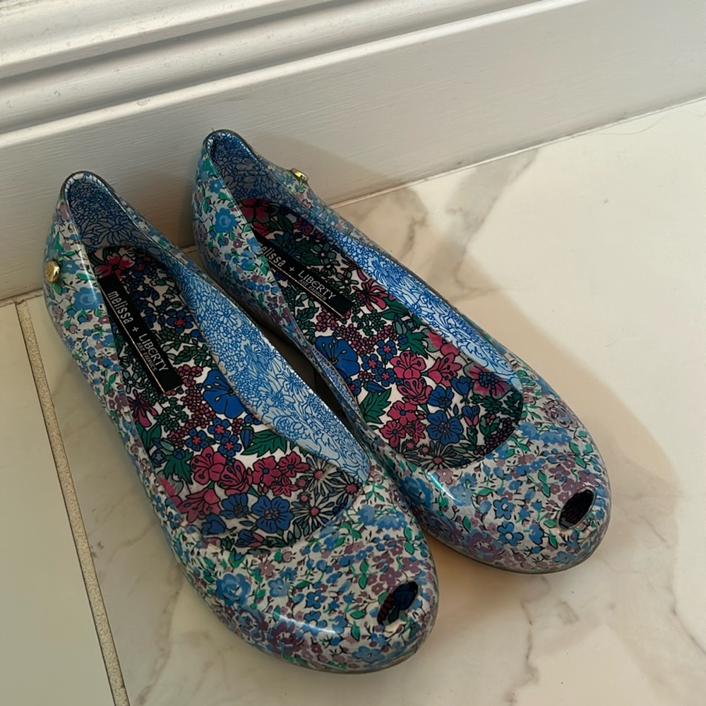 Melissa + Liberty , floral jelly flats